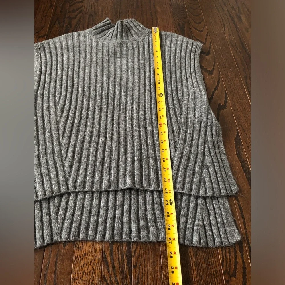 a new day Women’s OSFM Heathered Medium Gray Ribbed Collared Sweater Poncho - Picture 2 of 9